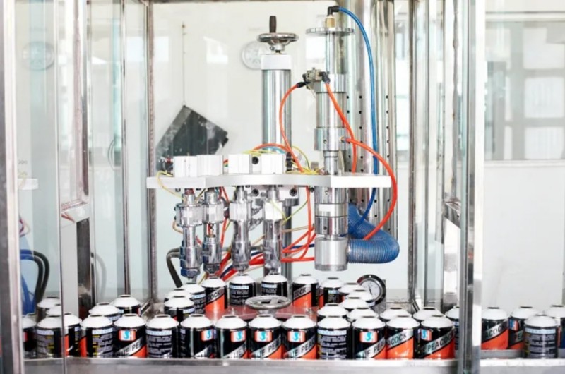 ​WIlson er dybt involveret i skønhedsaerosolindustrien